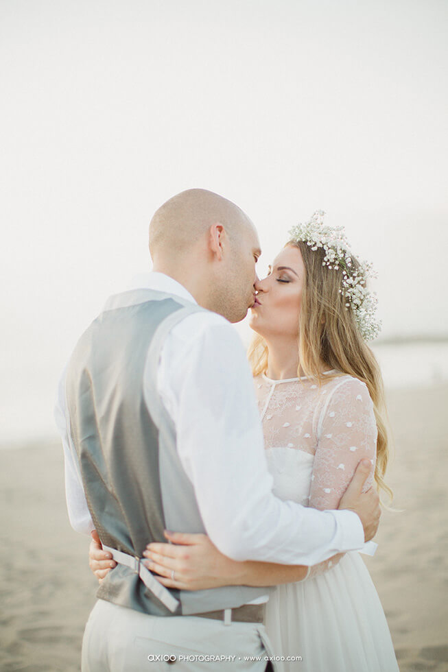 Axioo: Bohemian Beach Paradise